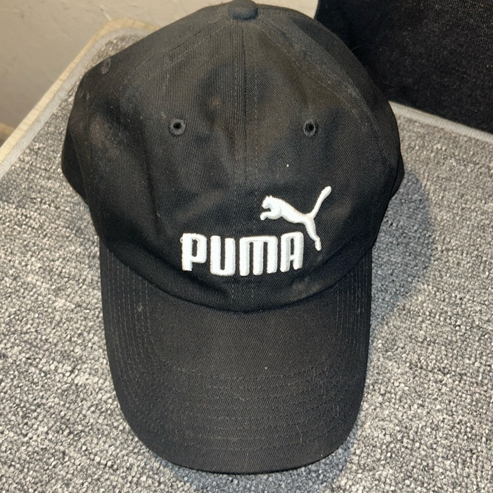 Black one size Puma hat